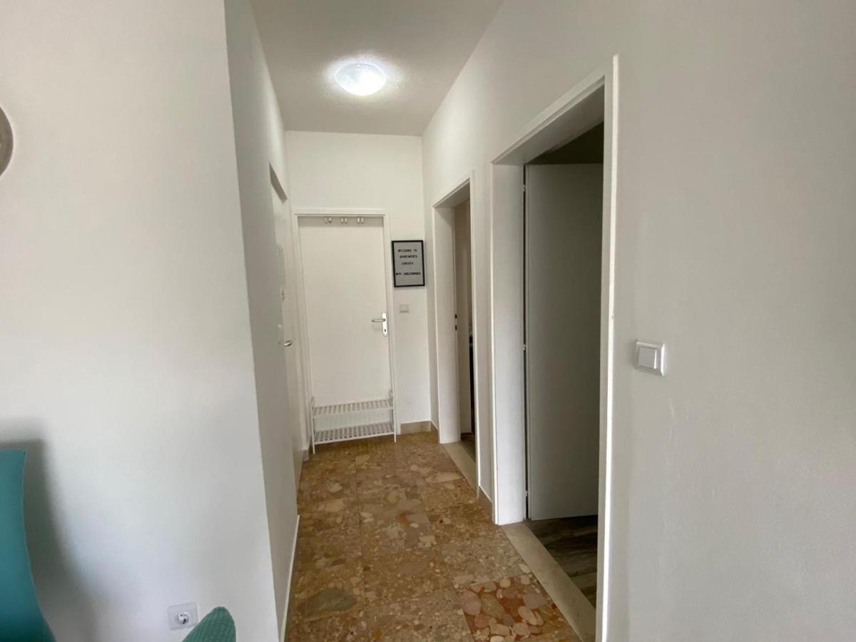 Apartmani Juricev Vodice Rom bilde